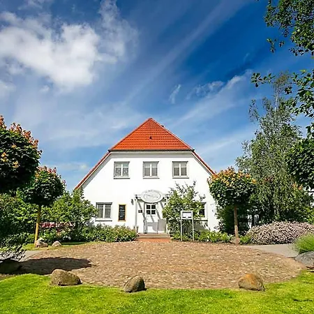 H.w.s. Der Wilde Schwan 3*